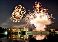 Fireworks at Leeds Castle, Kent, England, click to enlarge